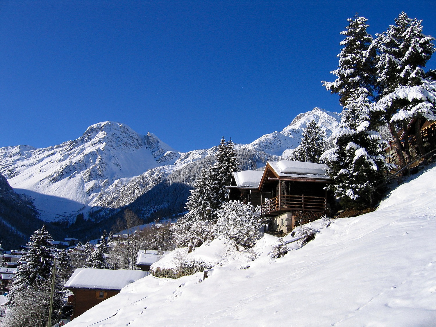 Buy a Chalet in the French Alps with nidski